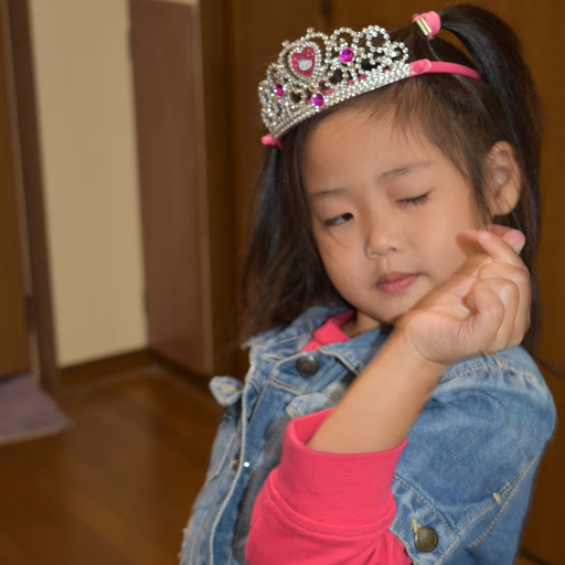 Pauline Young Photo 37