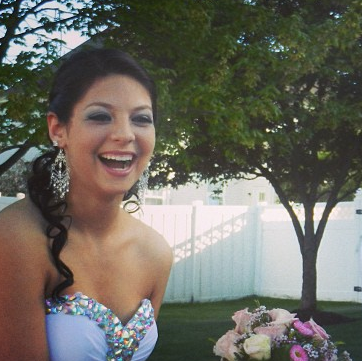 Emily Hackett Photo 31