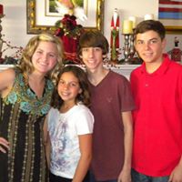 Vickie Roach Photo 16