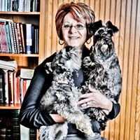 Theresa Vaughn Photo 31