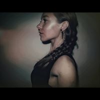 Anna Bensen Photo 11