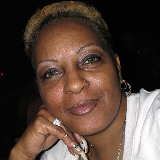 Cynthia Foster Photo 14