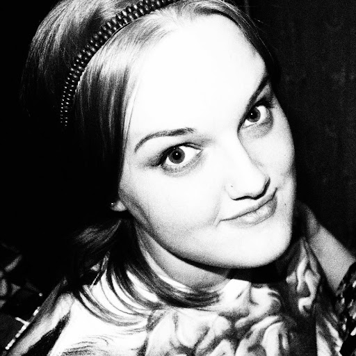 Victoria Hale Photo 41