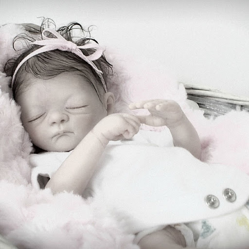 Sarah Andre Photo 21