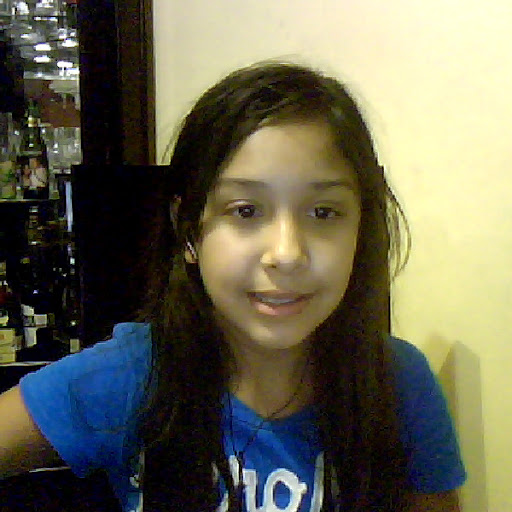 Michelle Ayala Photo 22