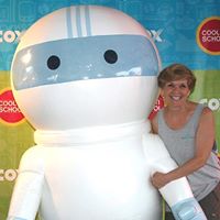 Joanne Howard Photo 15