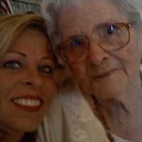 Traci Barnes Photo 37