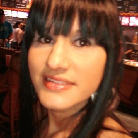 Jenny Torres Photo 18