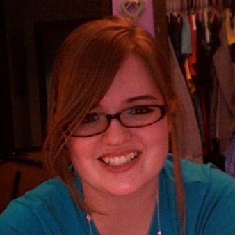 Megan Moore Photo 47