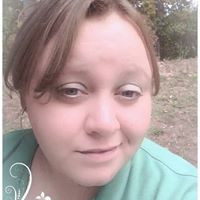 Julie Helton Photo 29