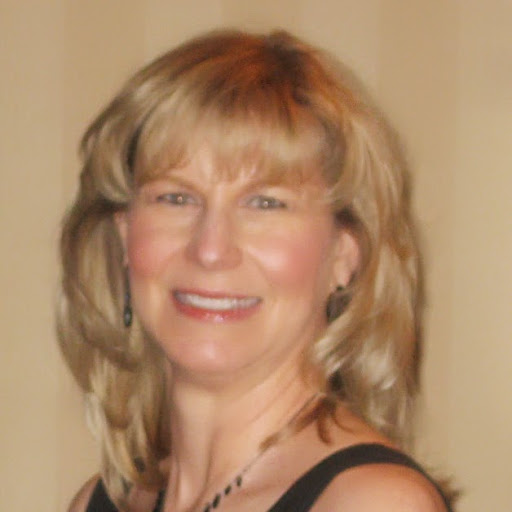 Amy Gates Photo 26