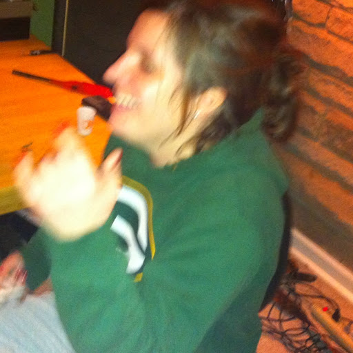 Jennifer Stott Photo 15