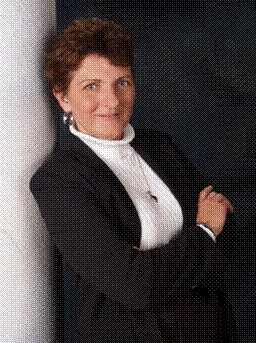 Claudia Wright Photo 18