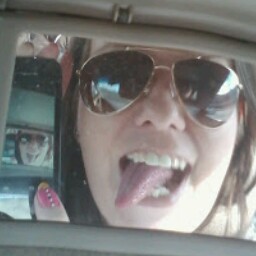 Jessica Calvert Photo 7