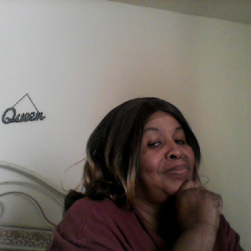 Vickie Lewis Photo 19