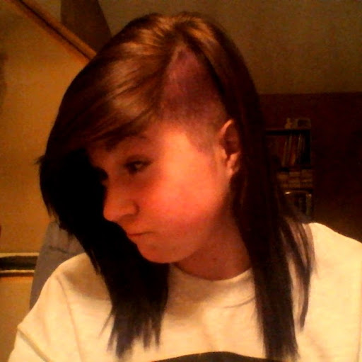 Chelsea Anderson Photo 38