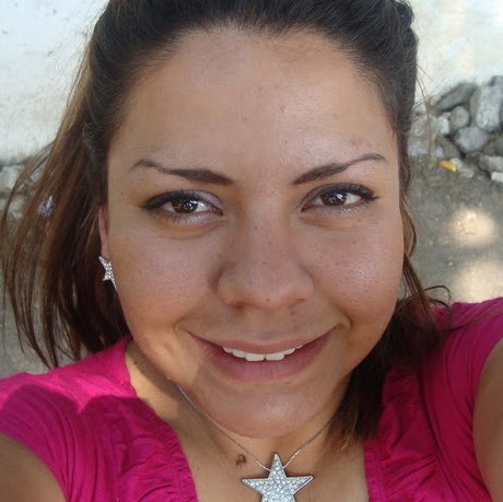 Sandra Arias Photo 21