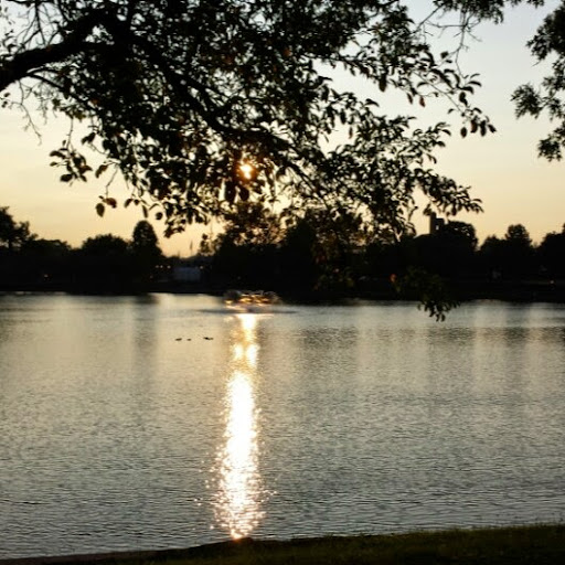 Richard Lowery Photo 19