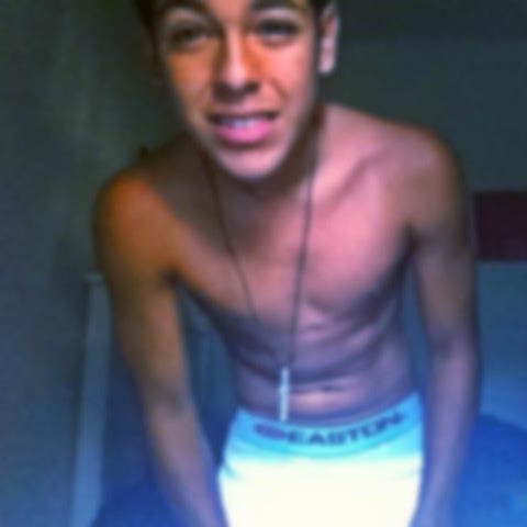 Christopher Chacon Photo 26