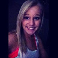 Sarah Gustafson Photo 30