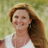 Lisa Carrick Photo 26