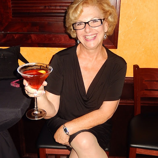 Paula Weiss Photo 15