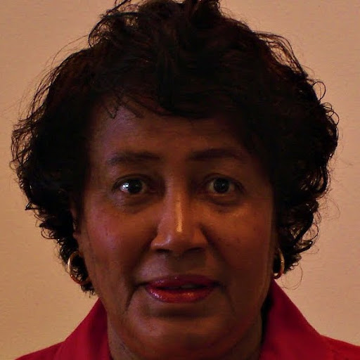 Janet Stevens Photo 36