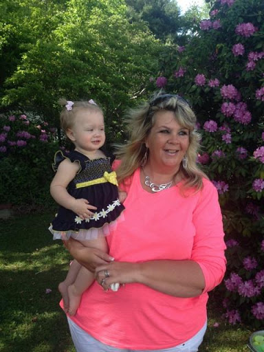 Kim Mathews Photo 37