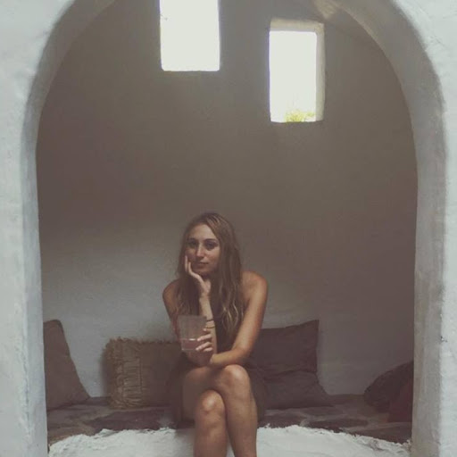 Laura Epstein Photo 31