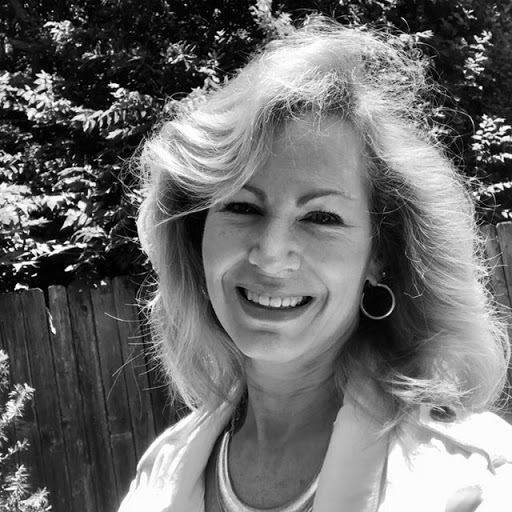 Kristen Damon Photo 11