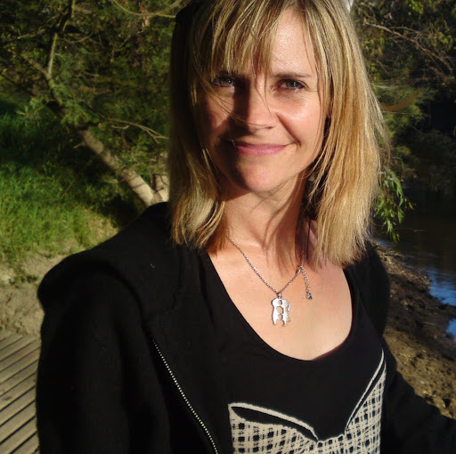 Suzanne Ball Photo 16