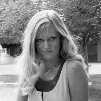 Debra Schofield Photo 7