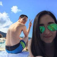 Pamela Castaneda Photo 15