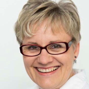 Penny Henderson Photo 39