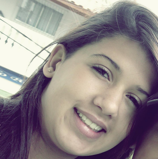 Alessandra Leite Photo 22