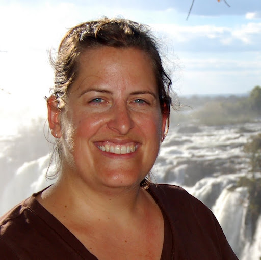 Lisa Pearce Photo 10