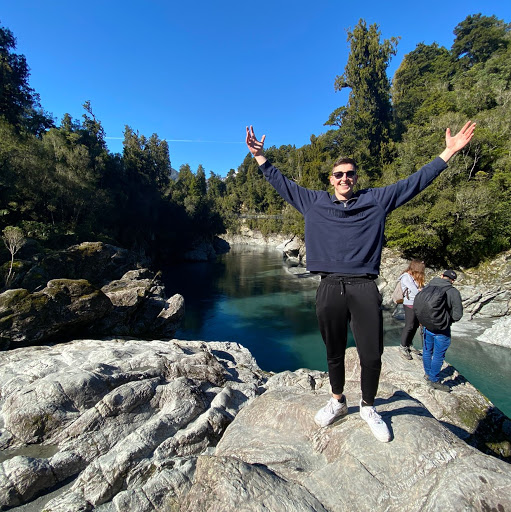 Evan Morgan Photo 28