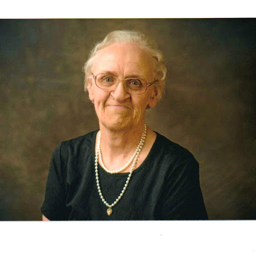 Beverly Marshall Photo 29