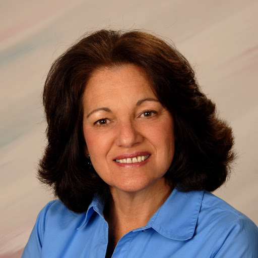 Vicki Griffith Photo 15