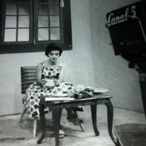 Rochelle Hudson Photo 24