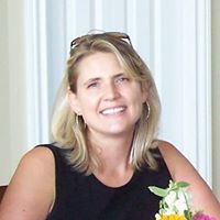 Jennifer Larson Photo 36