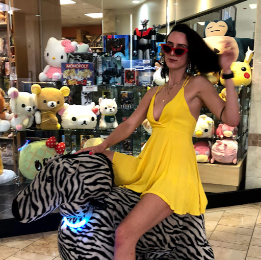 Julia Fletcher Photo 35