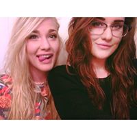 Taylor Hahn Photo 14