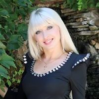 Maria Clark Photo 17