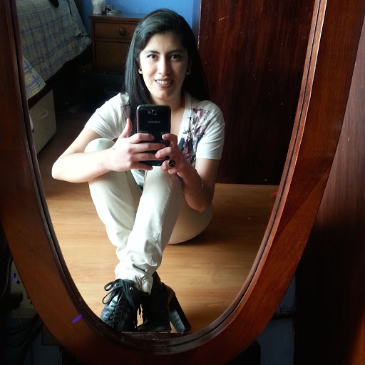 Paulina Estrada Photo 16