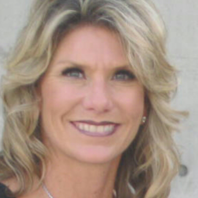 Christina Hedges Photo 24