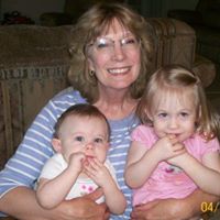 Renee Simmons Photo 32