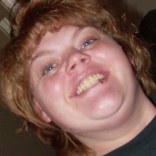 Robin Vasquez Photo 7