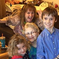 Ellen Robinson Photo 35