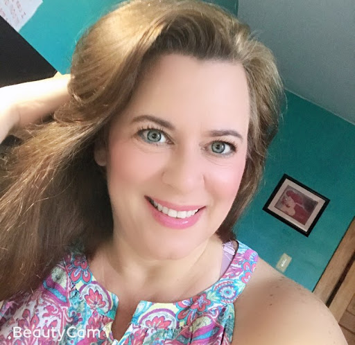 Lisa Forrest Photo 31